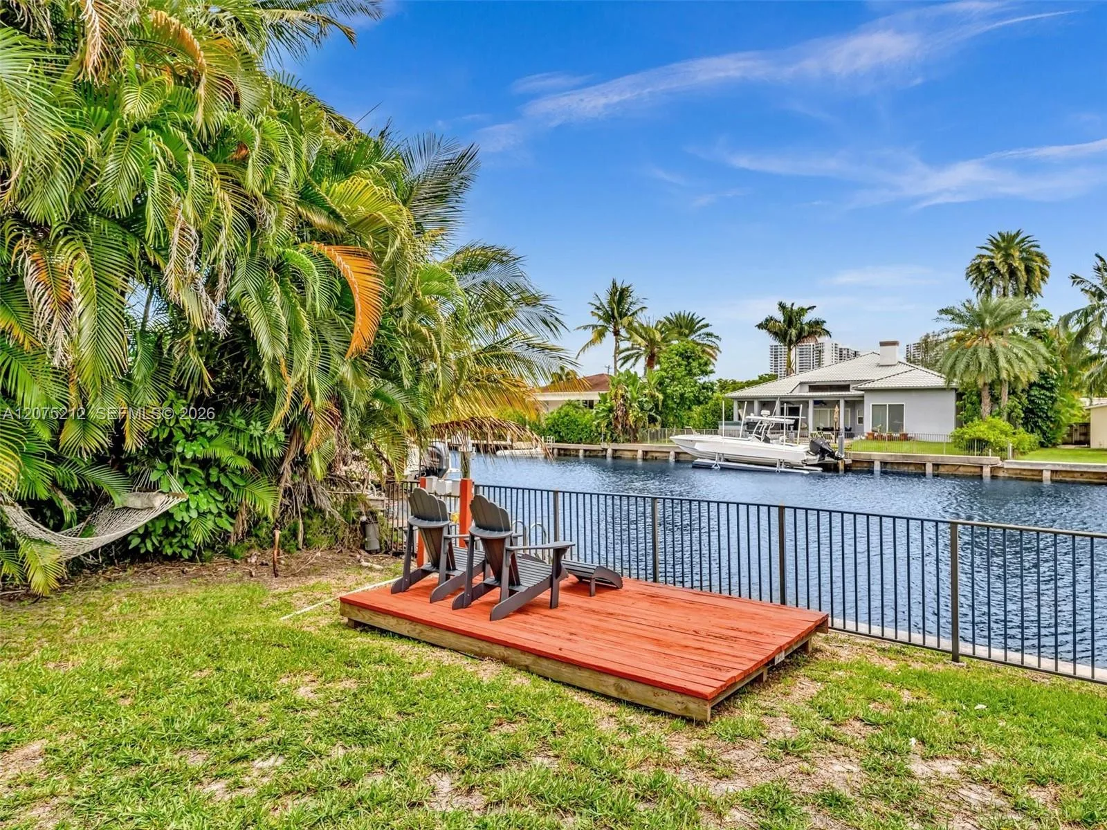 413 Tamarind Dr, Hallandale Beach, FL 33009 photo 11