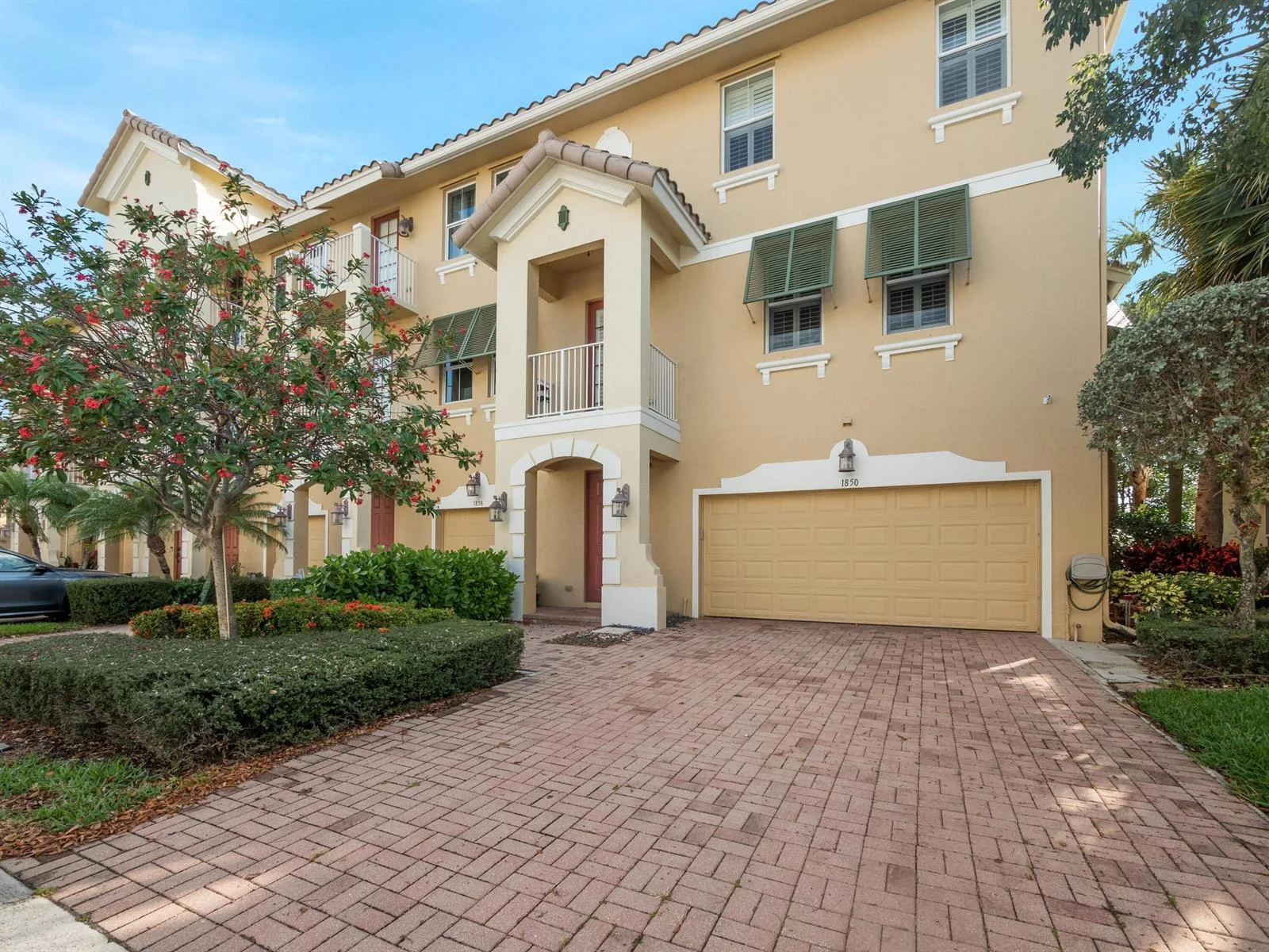 1850 Via Sofia, Boynton Beach, FL 33426