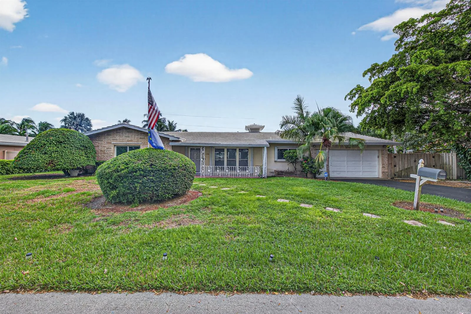 2750 SE 3rd Street, Pompano Beach, FL 33062 photo 12