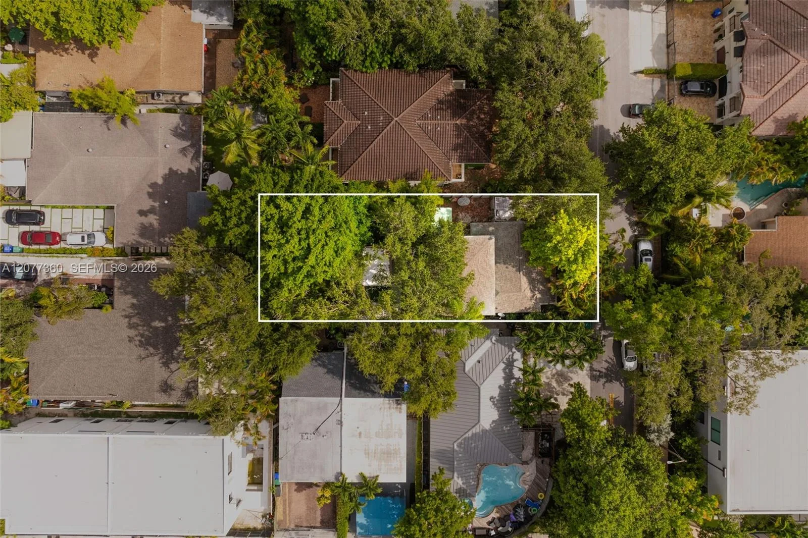 2952 Louise St, Coconut Grove, FL 33133 photo 9
