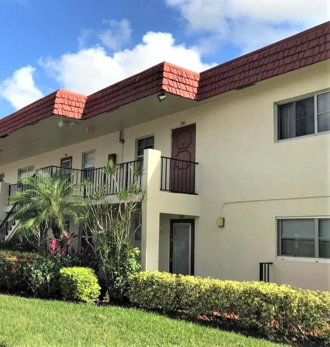 19 Abbey Lane # 206, Delray Beach, FL 33446 photo 4
