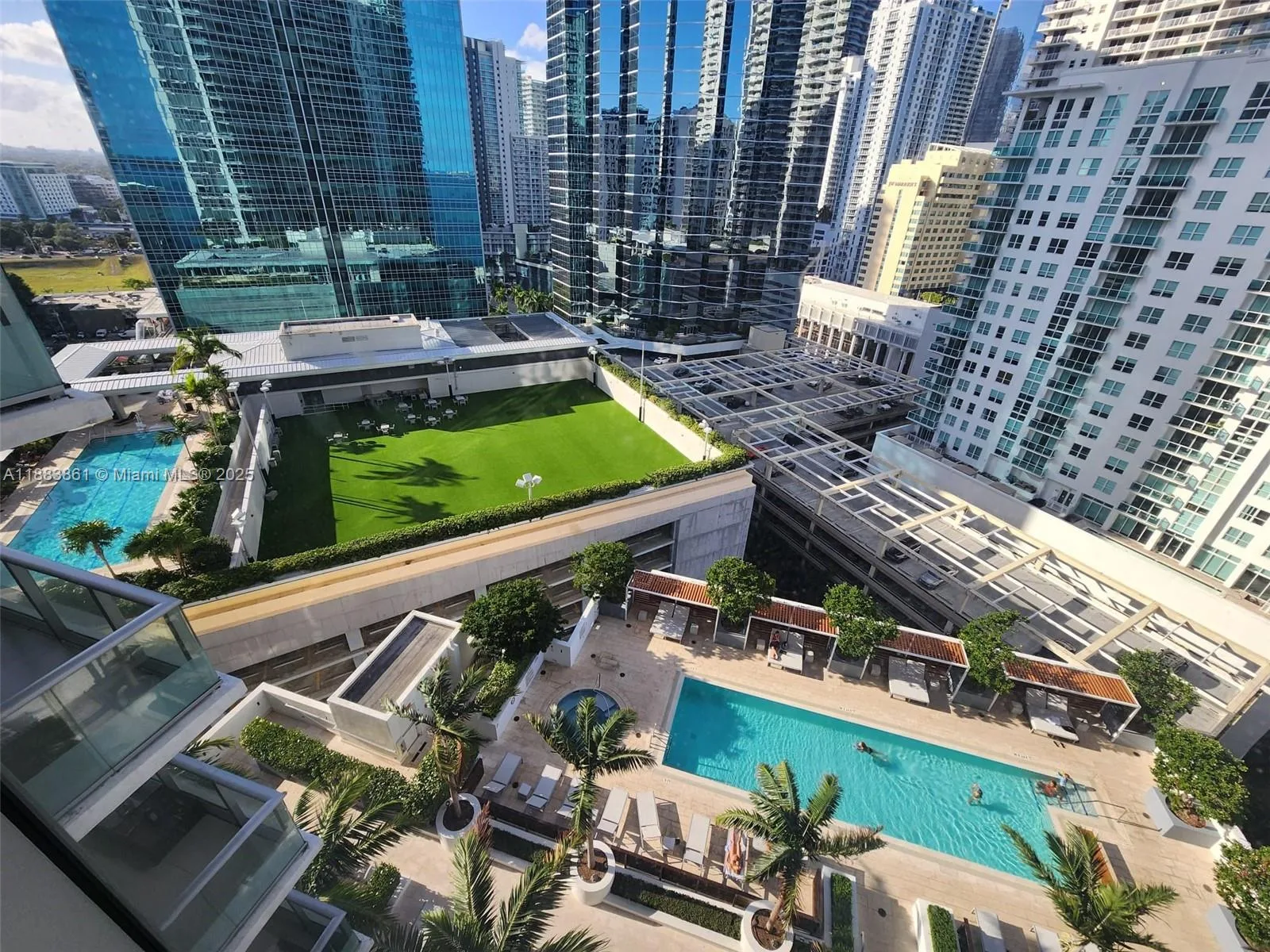 1300 Brickell Bay Dr # 2007, Miami, FL 33131 photo 8