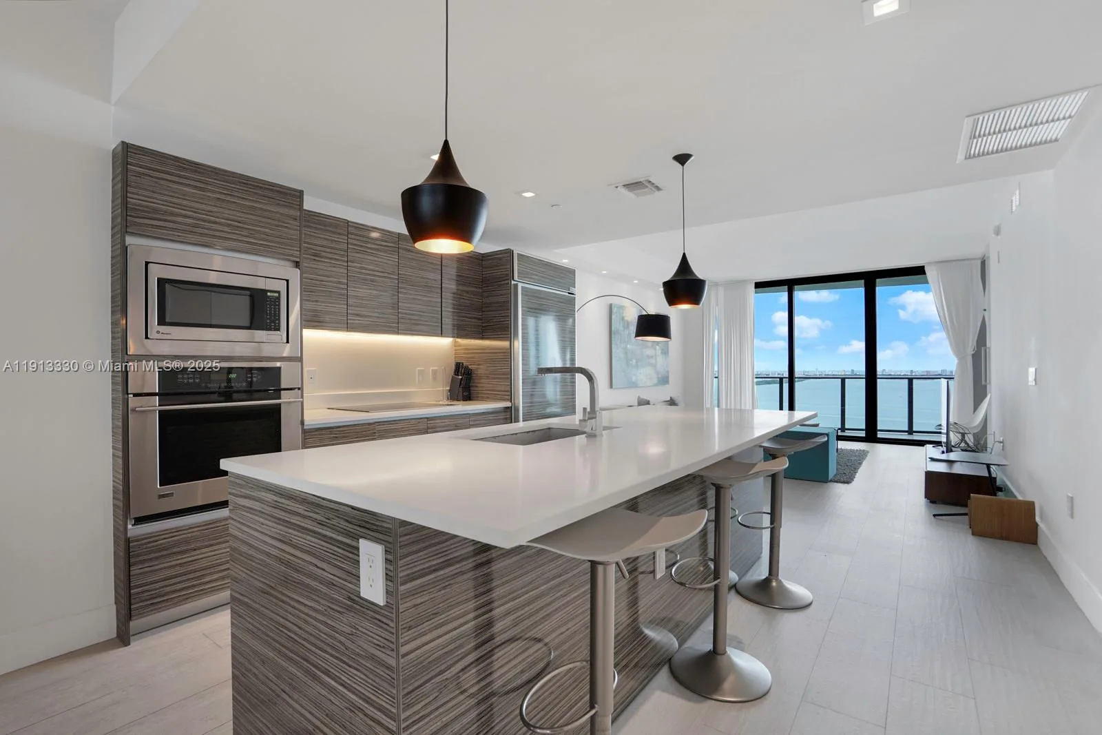 460 NE 28th St # 2806, Miami, FL 33137 photo 2