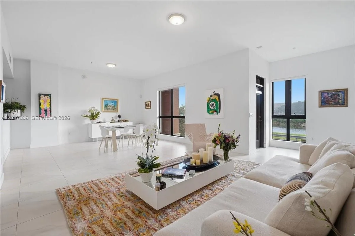 8390 SW 72 # 106, Miami, FL 33143