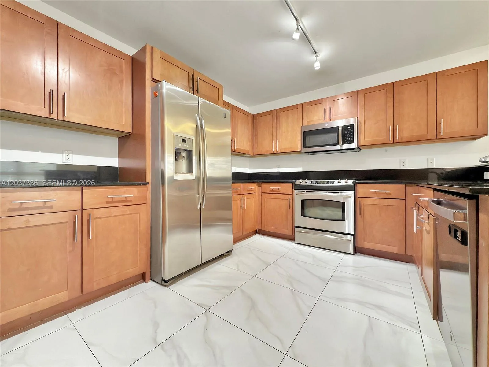 8390 SW 72 # 106, Miami, FL 33143 photo 6