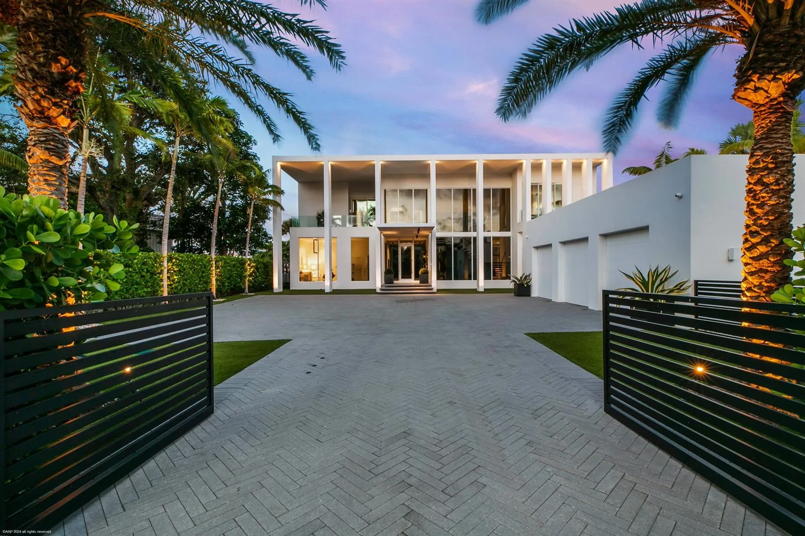 14844 Palmwood Road, Palm Beach Gardens, FL 33410