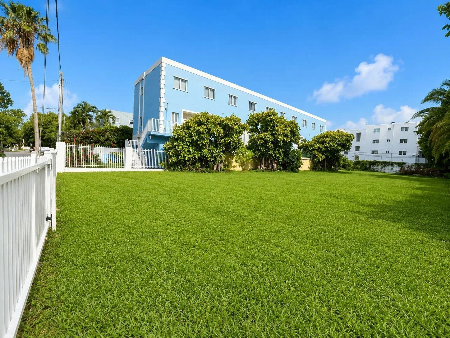 829 SW 2nd Street, Miami, FL 33130 photo 4