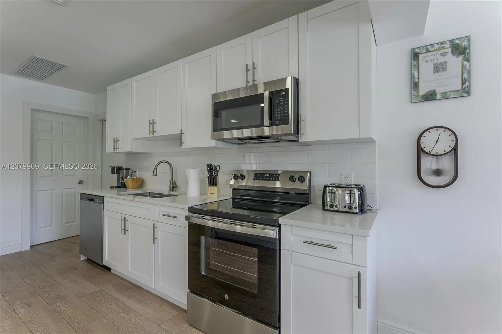 317 N 31st Ave, Hollywood, FL 33021 photo 5