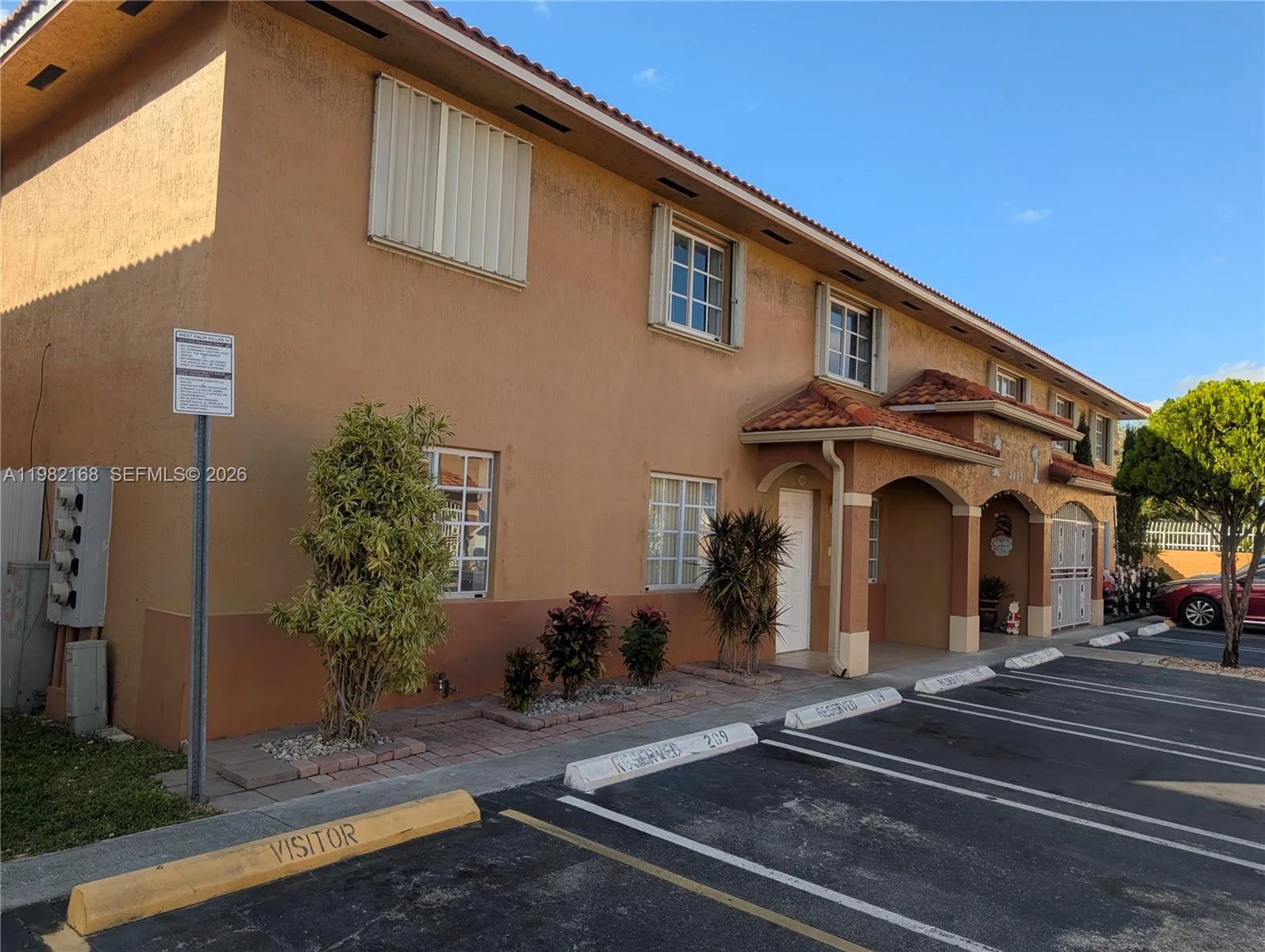 2485 W 76th St # 109, Hialeah, FL 33016 photo 2