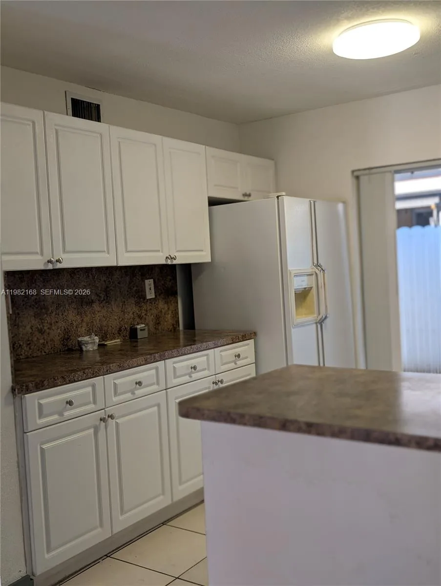 2485 W 76th St # 109, Hialeah, FL 33016 photo 7
