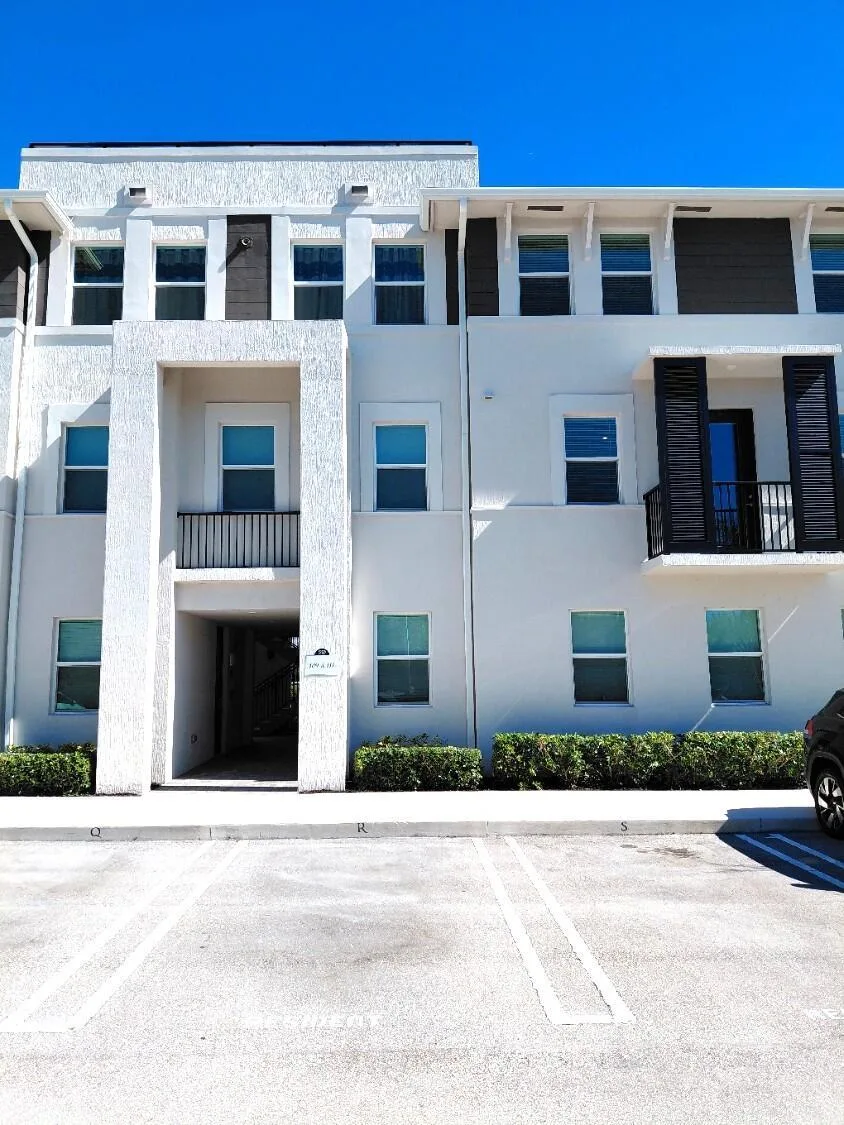 8878 Lake Worth Road # 209, Lake Worth, FL 33467