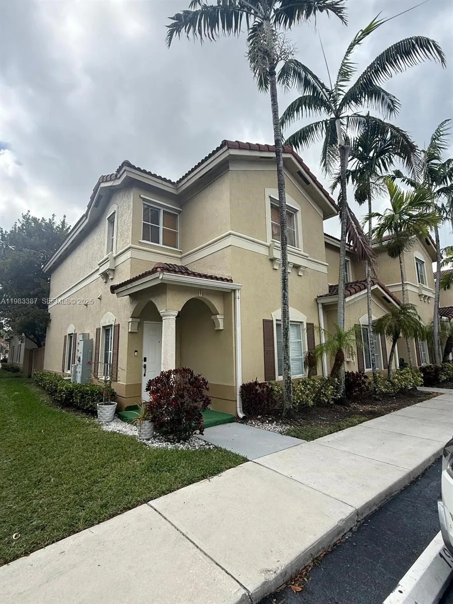 10776 NW 83rd Ter # 1-19, Doral, FL 33178