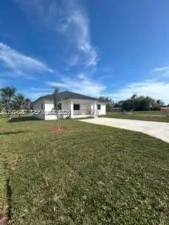 1468 NW 100th St, Miami, FL 33147 photo 2