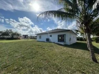 1468 NW 100th St, Miami, FL 33147 photo 3
