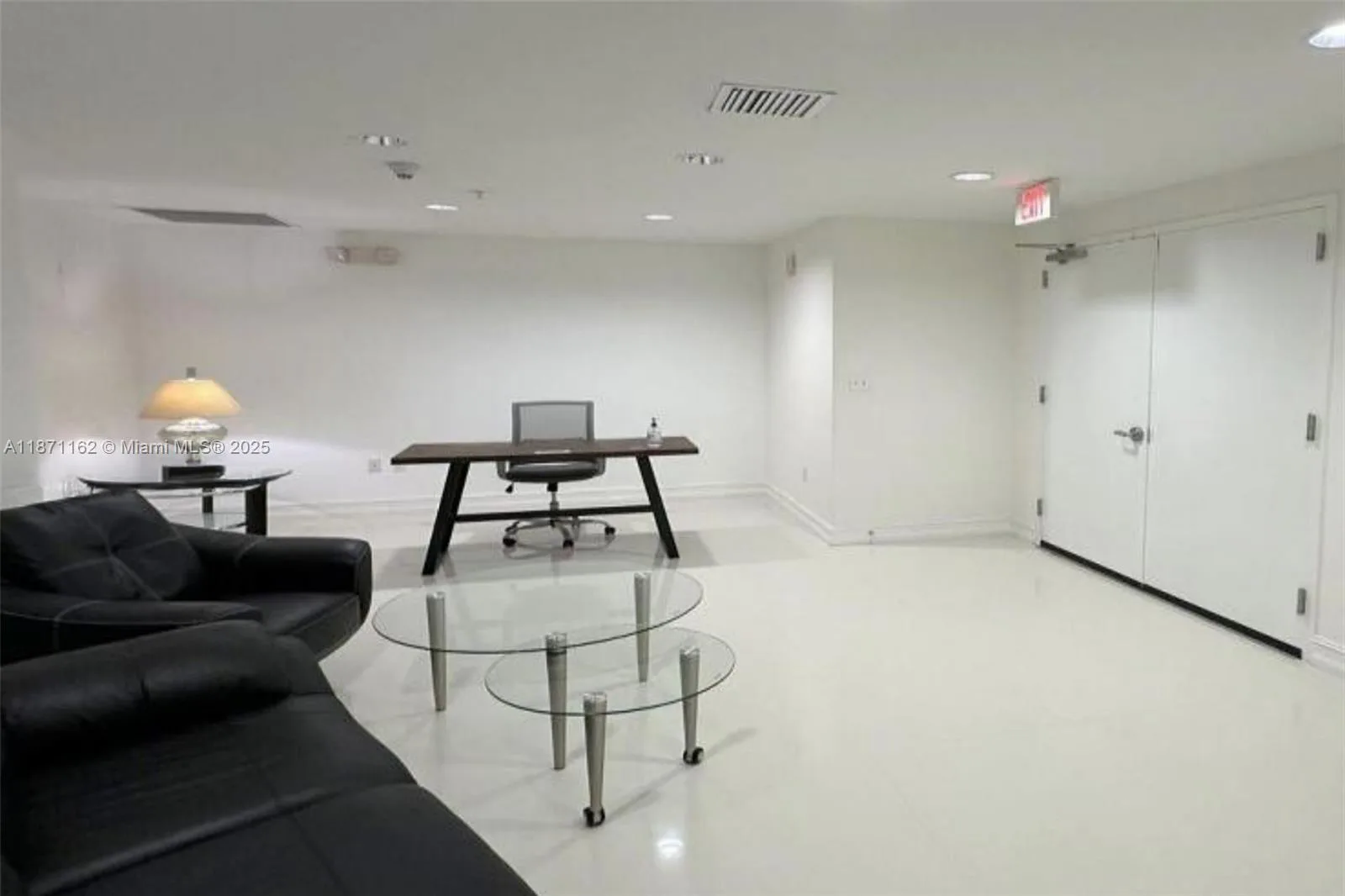 900 Biscayne Blvd # O-1403, Miami, FL 33132 photo 8