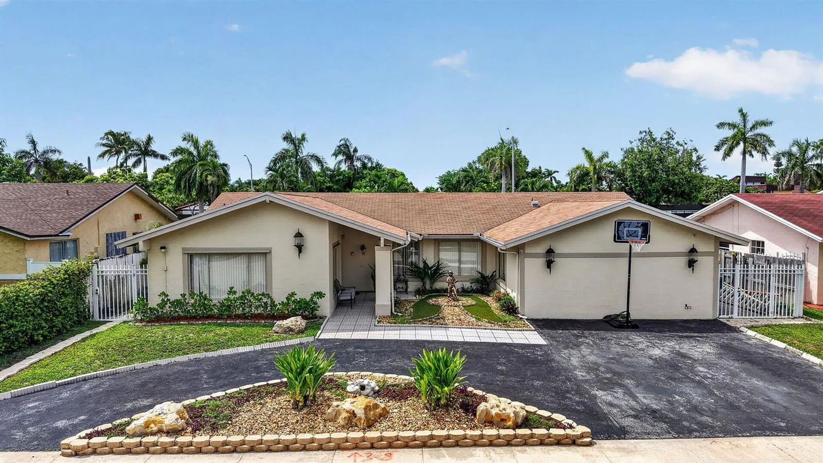 910 NE 205TH Street, Miami, FL 33179