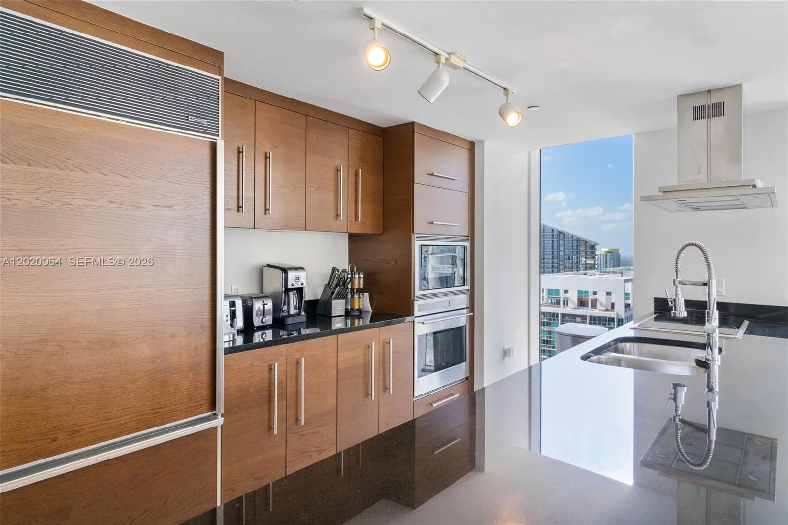 495 Brickell Ave # 4510, Miami, FL 33131 photo 6