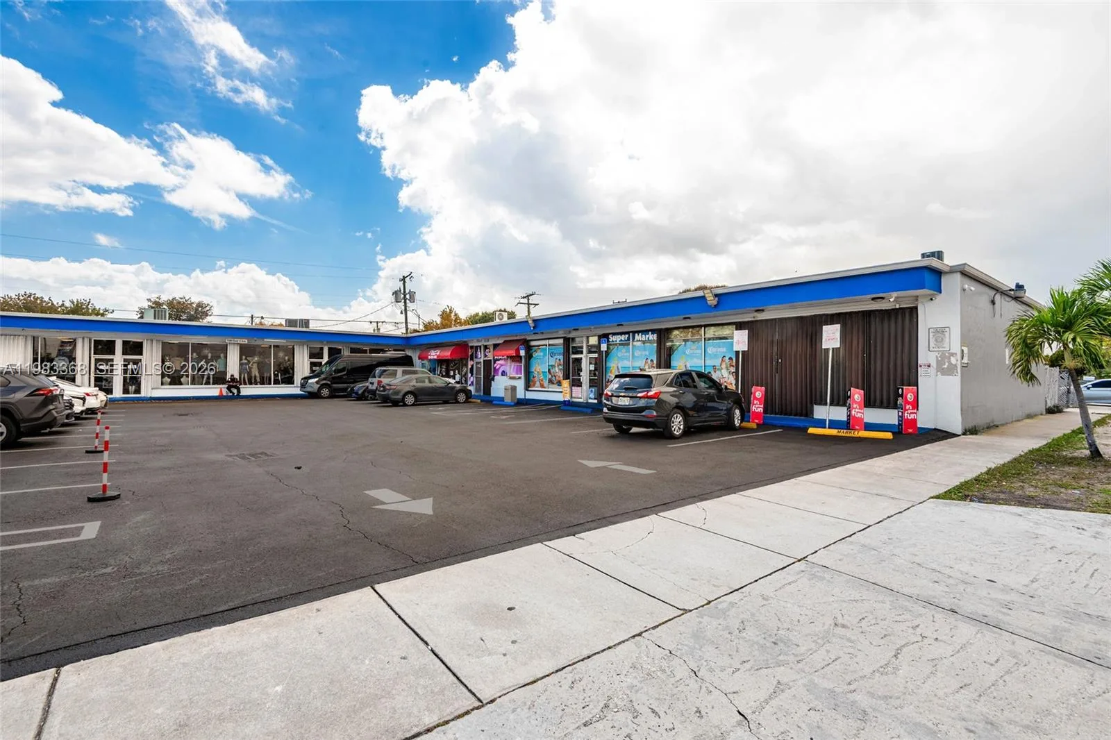1992 E 4th Ave, Hialeah, FL 33010