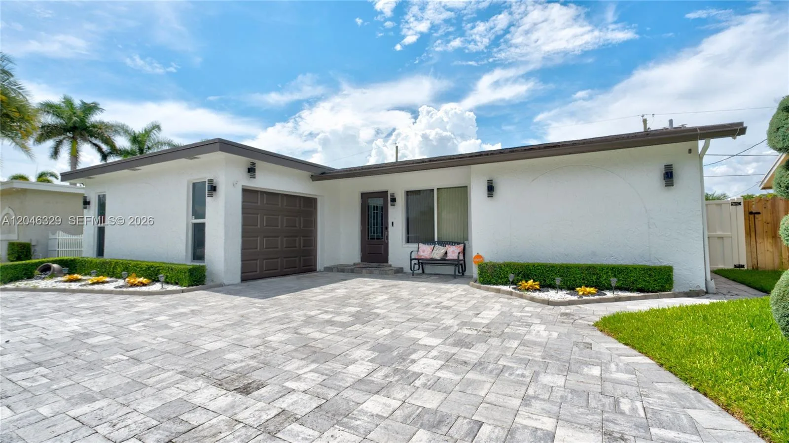 11370 NW 46th Pl, Sunrise, FL 33323 photo 3
