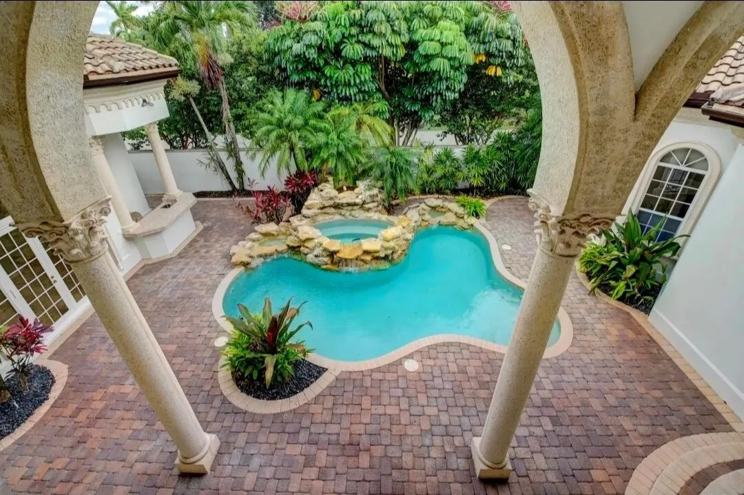7635 Mandarin Drive, Boca Raton, FL 33433 photo 8