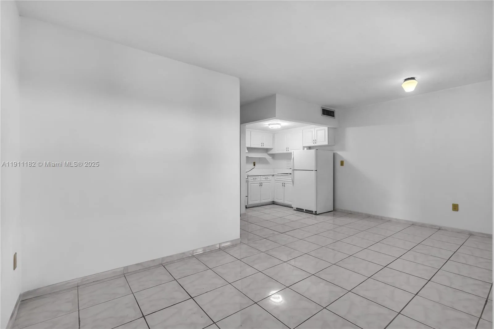 1330 W 54th St # 302C, Hialeah, FL 33012 photo 4