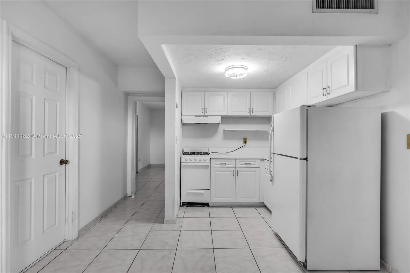1330 W 54th St # 302C, Hialeah, FL 33012 photo 6