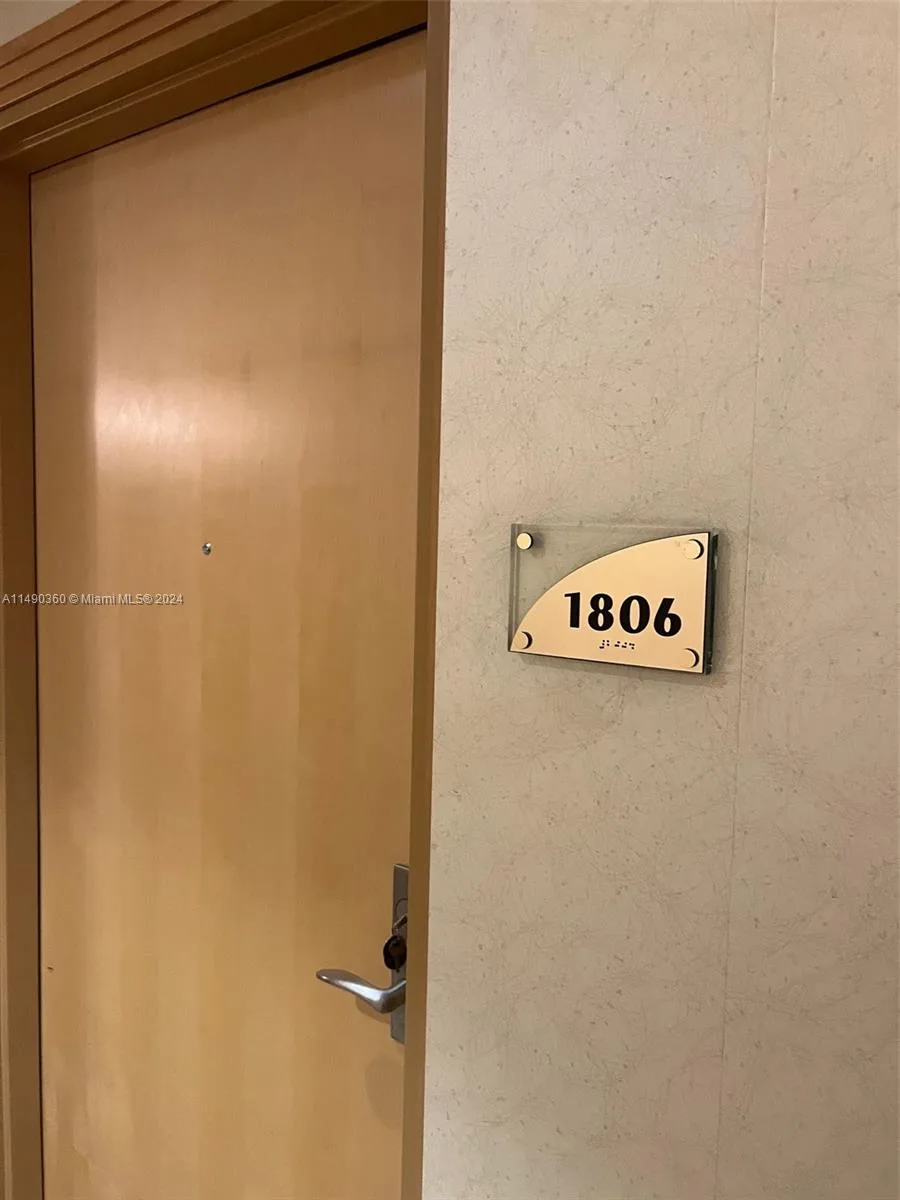 218 SE 14th Street # 1806, Miami, FL 33131 photo 12