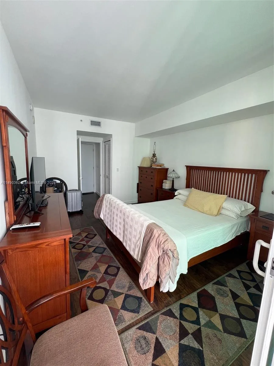 218 SE 14th Street # 1806, Miami, FL 33131 photo 6
