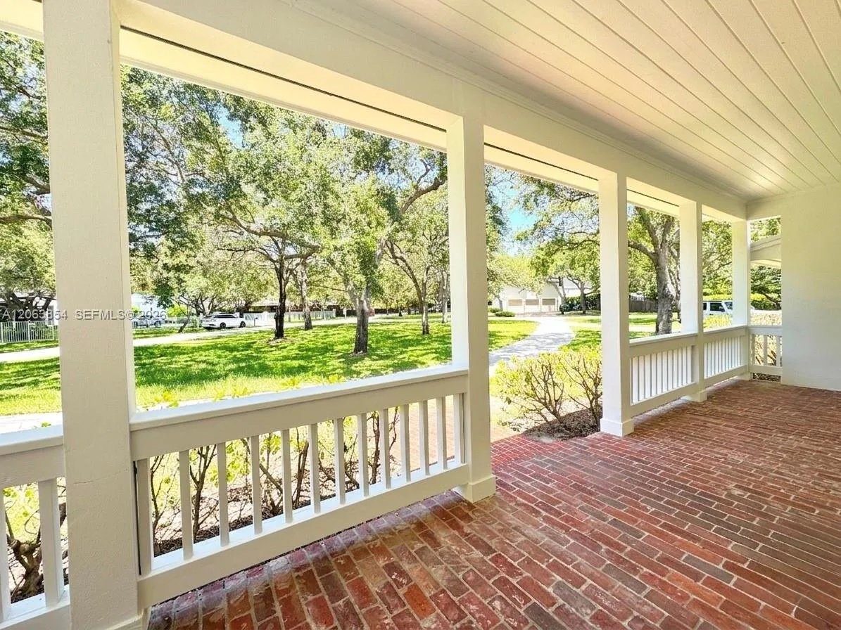 12345 SW 63rd Ave, Pinecrest, FL 33156 photo 2
