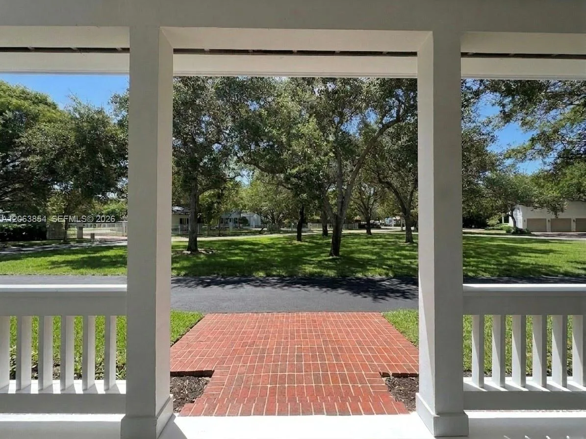 12345 SW 63rd Ave, Pinecrest, FL 33156 photo 4