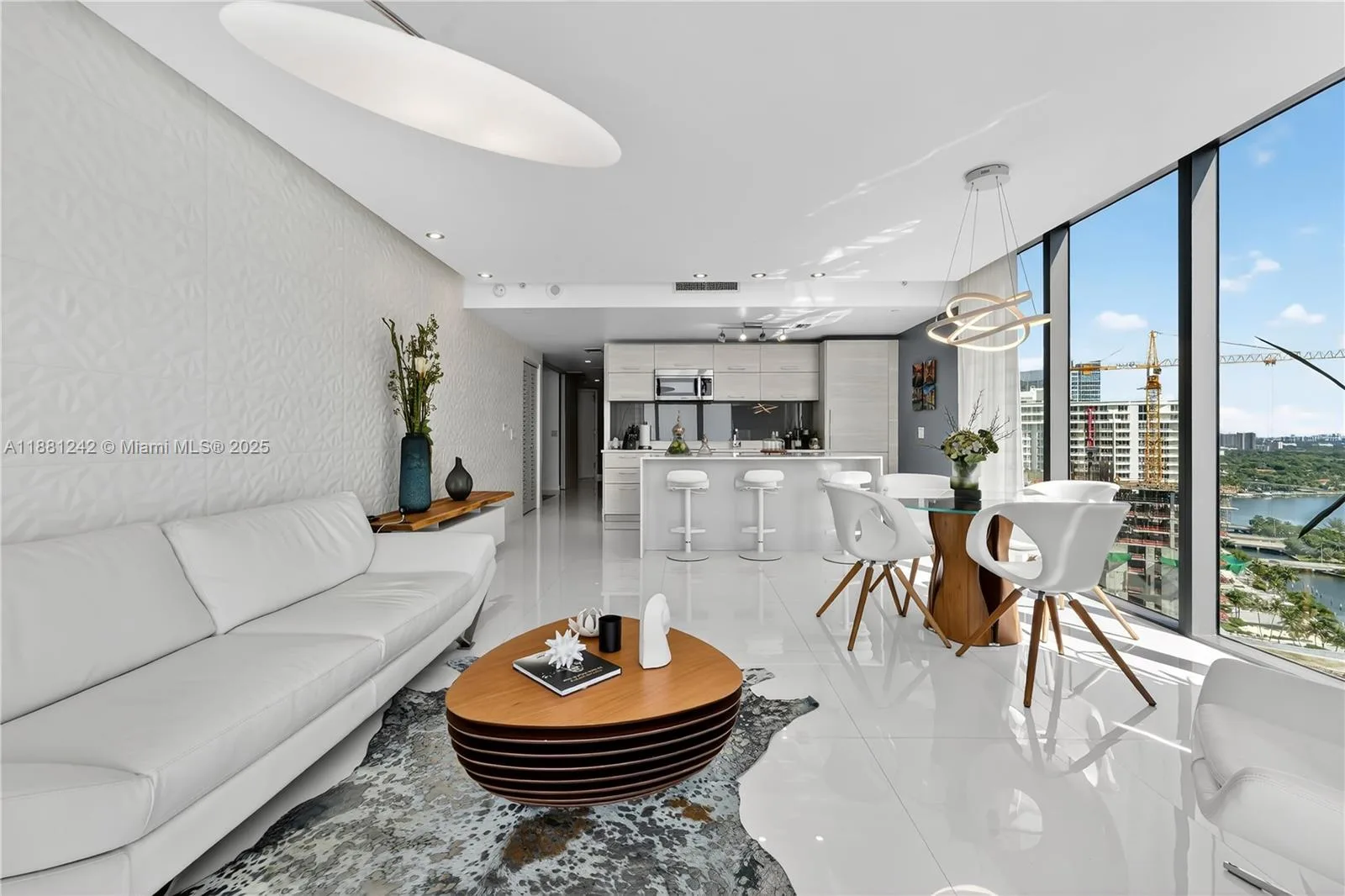 650 NE 32nd St # 2407, Miami, FL 33137 photo 4