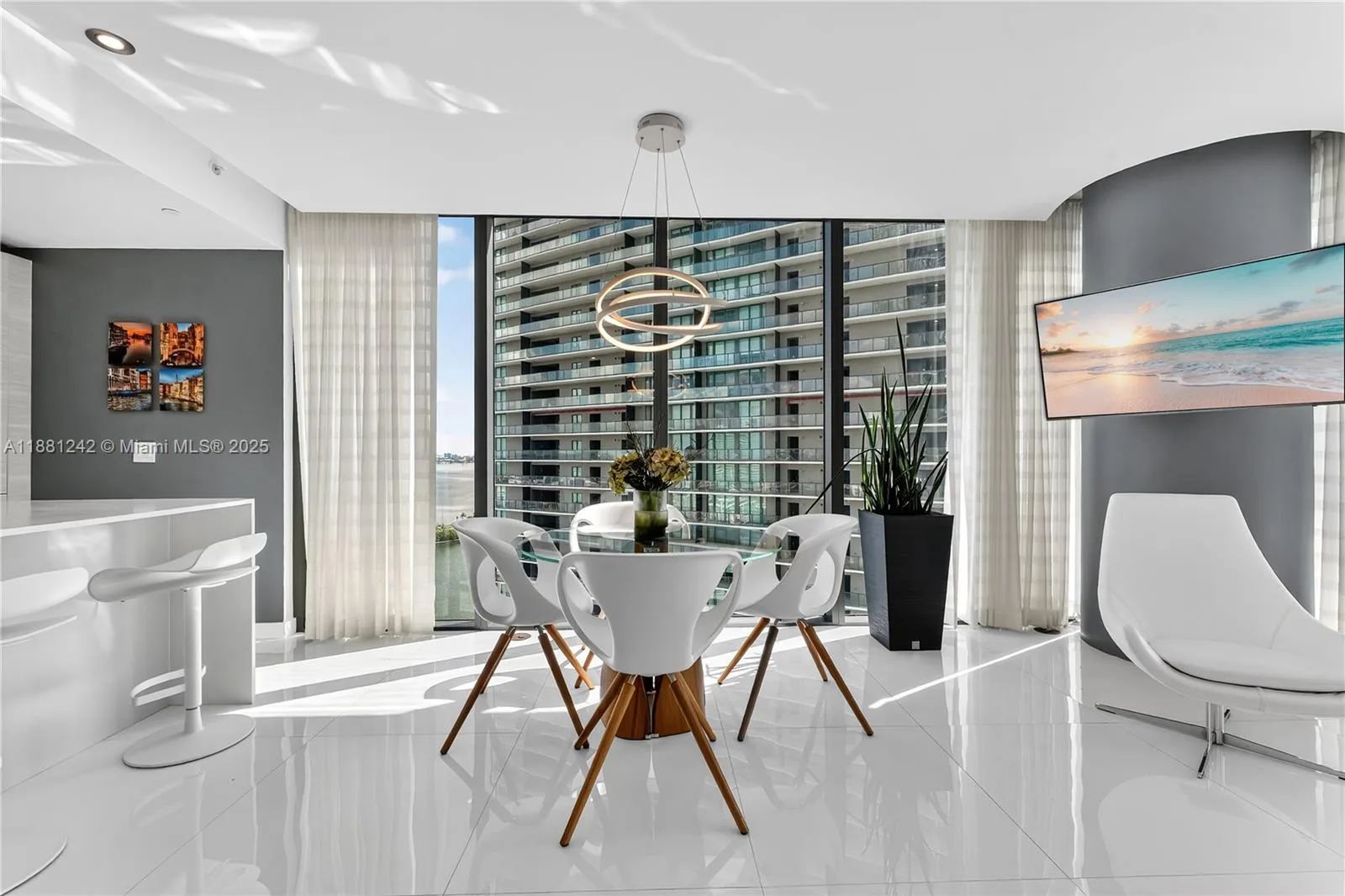 650 NE 32nd St # 2407, Miami, FL 33137 photo 5