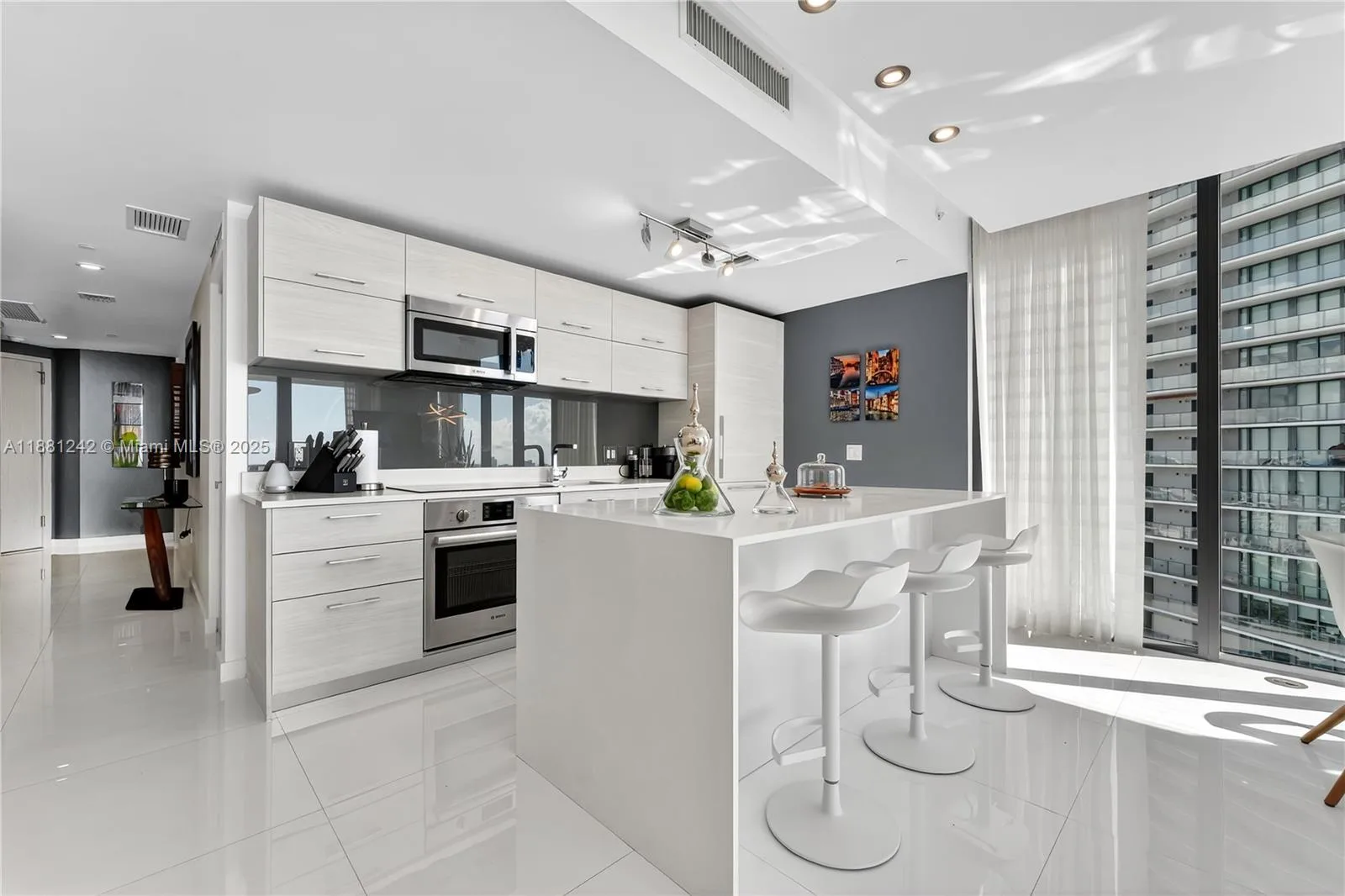 650 NE 32nd St # 2407, Miami, FL 33137 photo 7