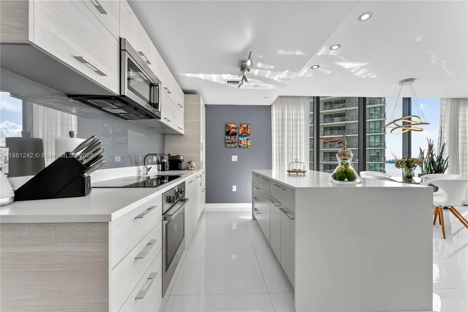 650 NE 32nd St # 2407, Miami, FL 33137 photo 9