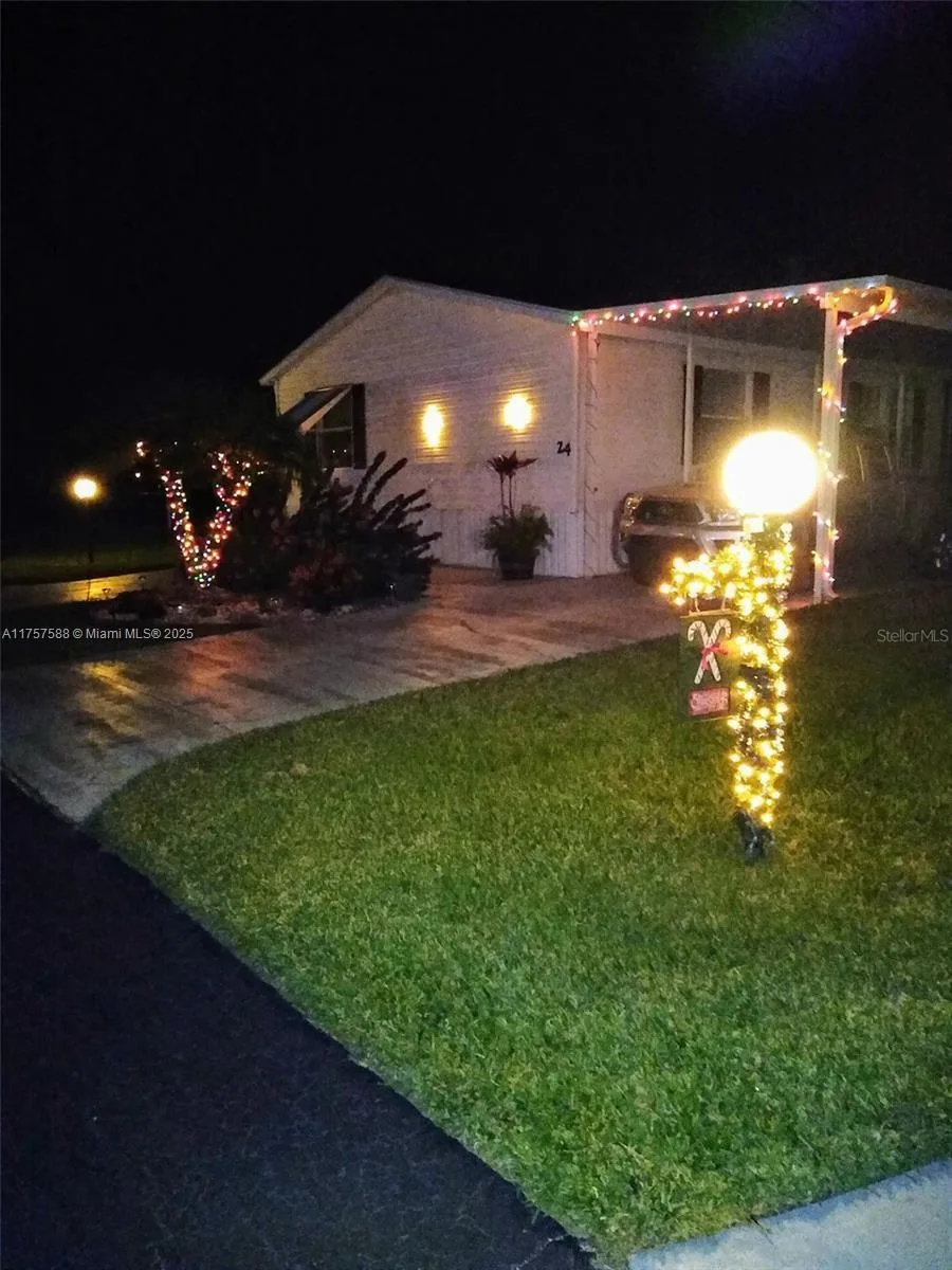 1601 SE US Highway 441 #24, Okeechobee, FL 34974 photo 4