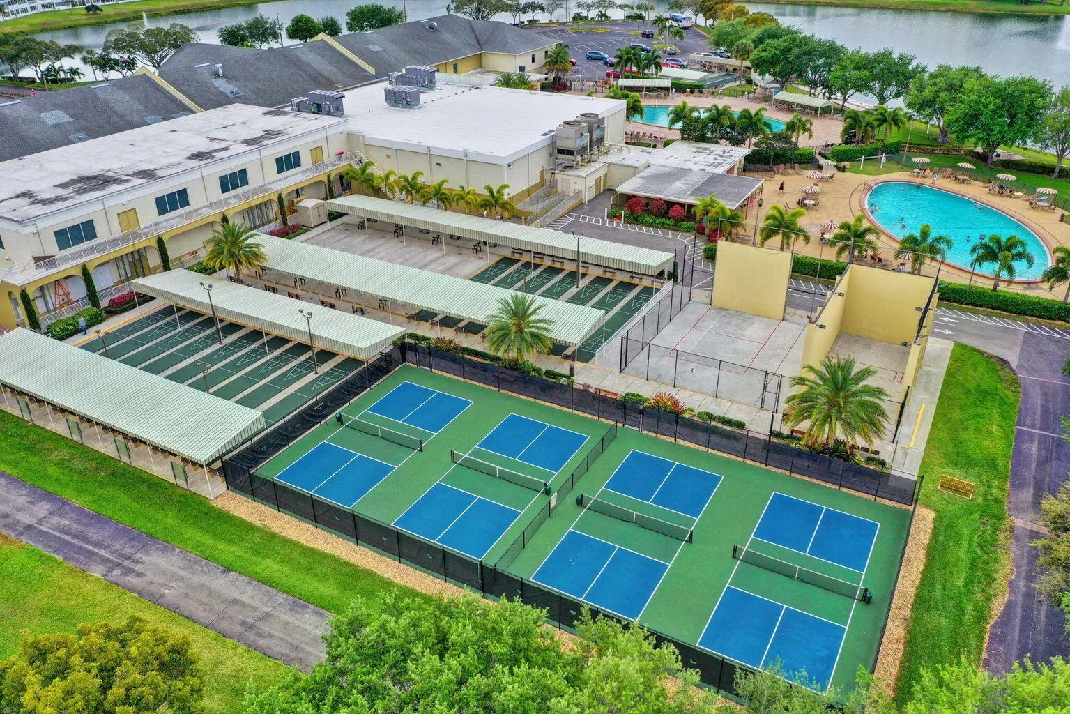 200 Berkshire J, West Palm Beach, FL 33417 photo 6