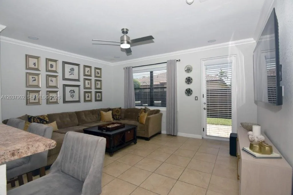 163 SE 36th Ave, Homestead, FL 33033 photo 2