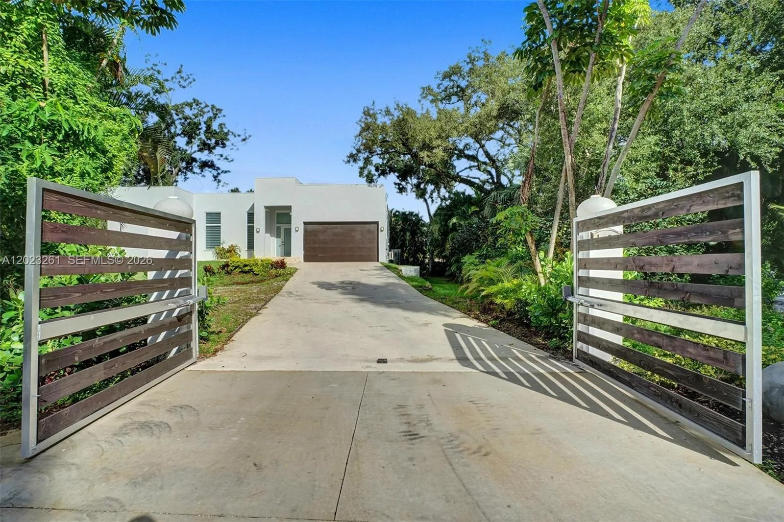 1759 SW 30th Pl, Fort Lauderdale, FL 33315 photo 2