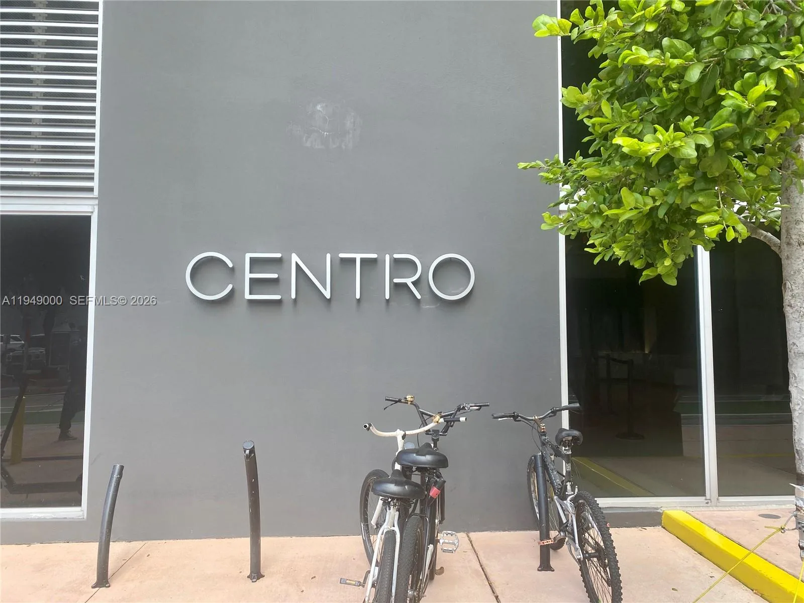 151 SE 1st St # 1108, Miami, FL 33131 photo 2