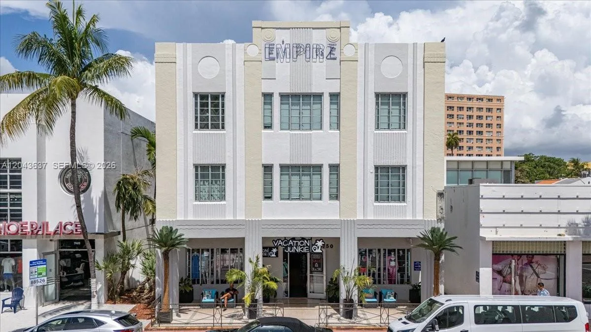 750 Collins Ave # 306, Miami Beach, FL 33139
