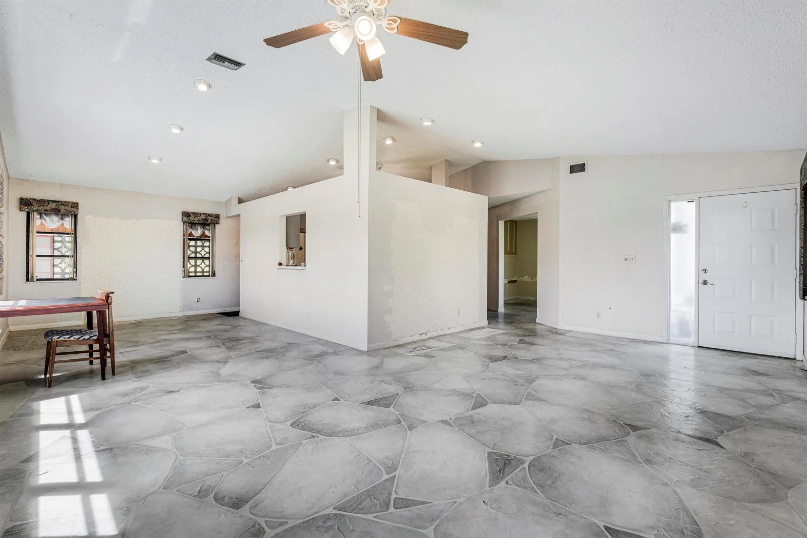 8421 Bonita Isle Drive, Lake Worth, FL 33467 photo 4