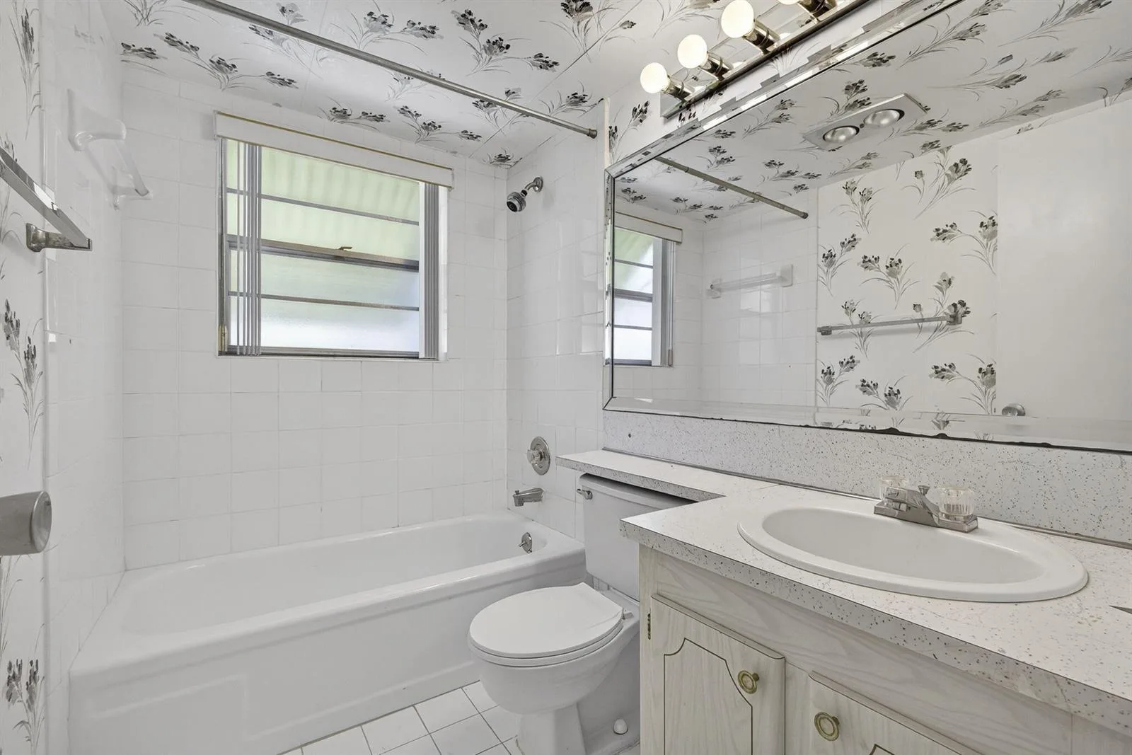 100 SHEFFIELD E, West Palm Beach, FL 33417 photo 10