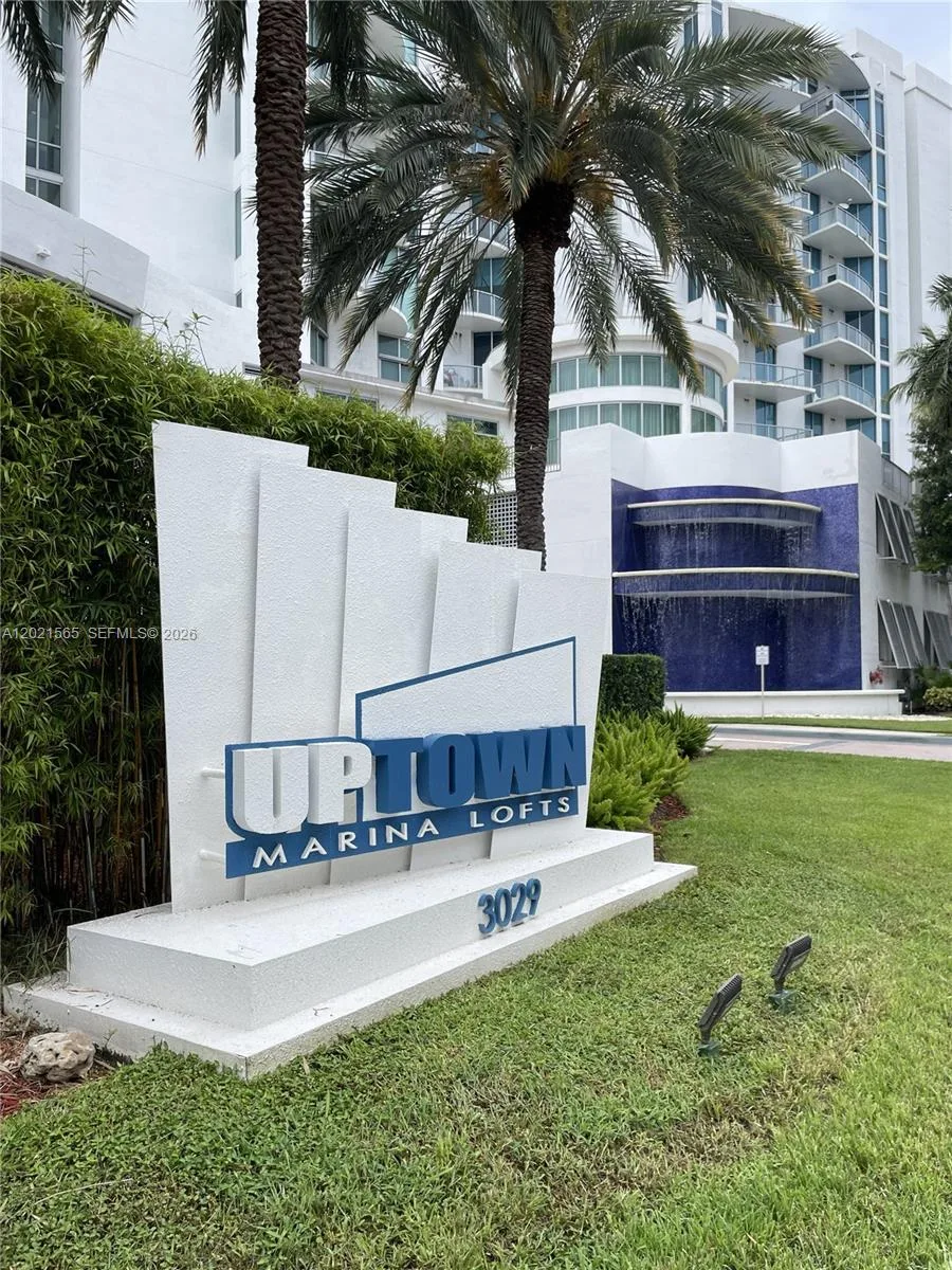 3029 NE 188th St # 819, Aventura, FL 33180 photo 3