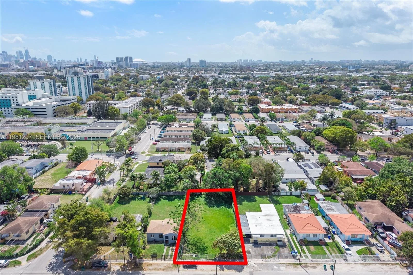 1922 NW 33rd St, Miami, FL 33142