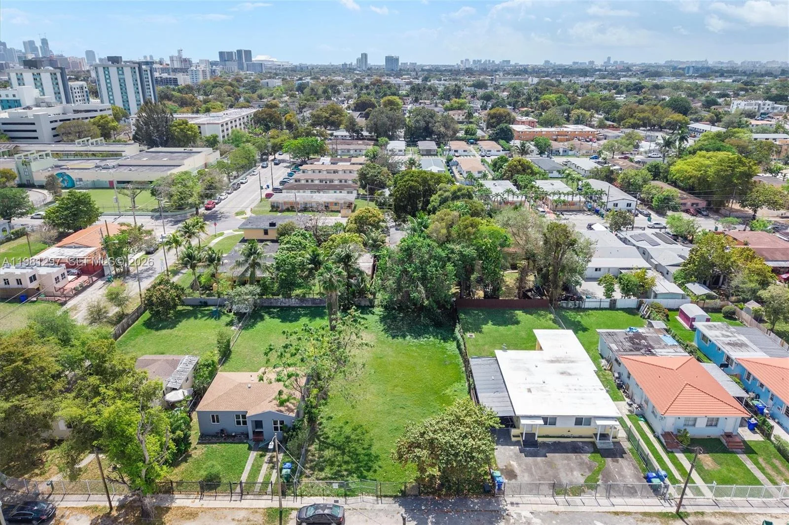 1922 NW 33rd St, Miami, FL 33142 photo 8