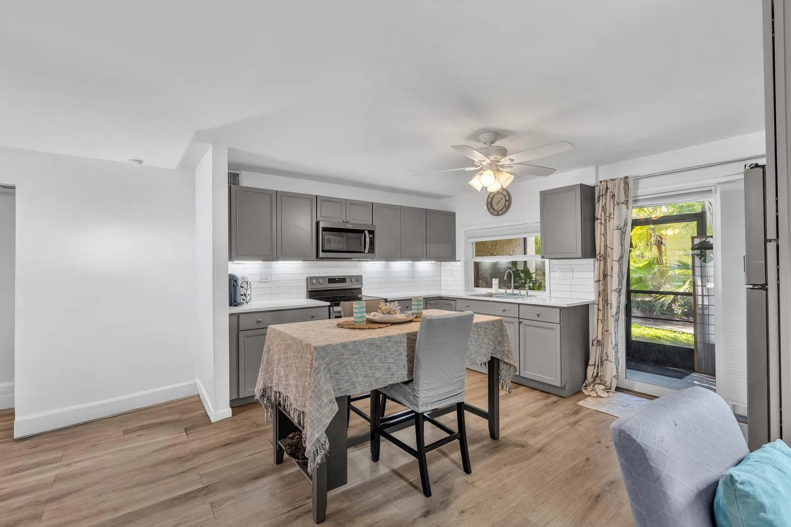 5314 NE 6 Avenue # E20, Oakland Park, FL 33334