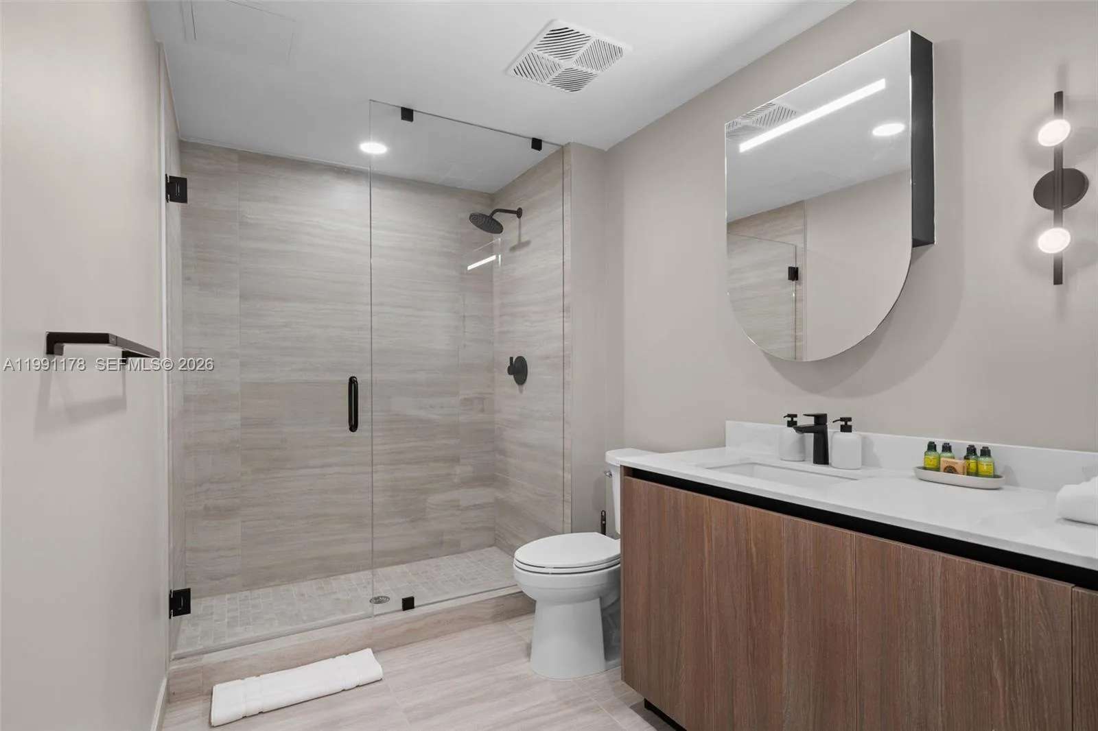 580 72nd St # 1402, Miami Beach, FL 33141 photo 13