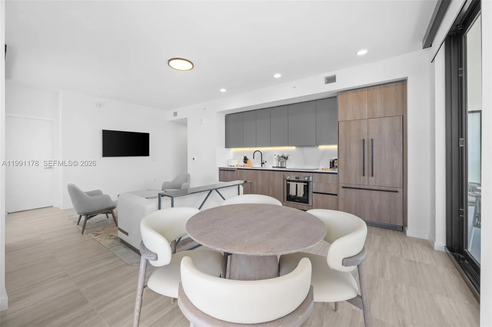 580 72nd St # 1402, Miami Beach, FL 33141 photo 7