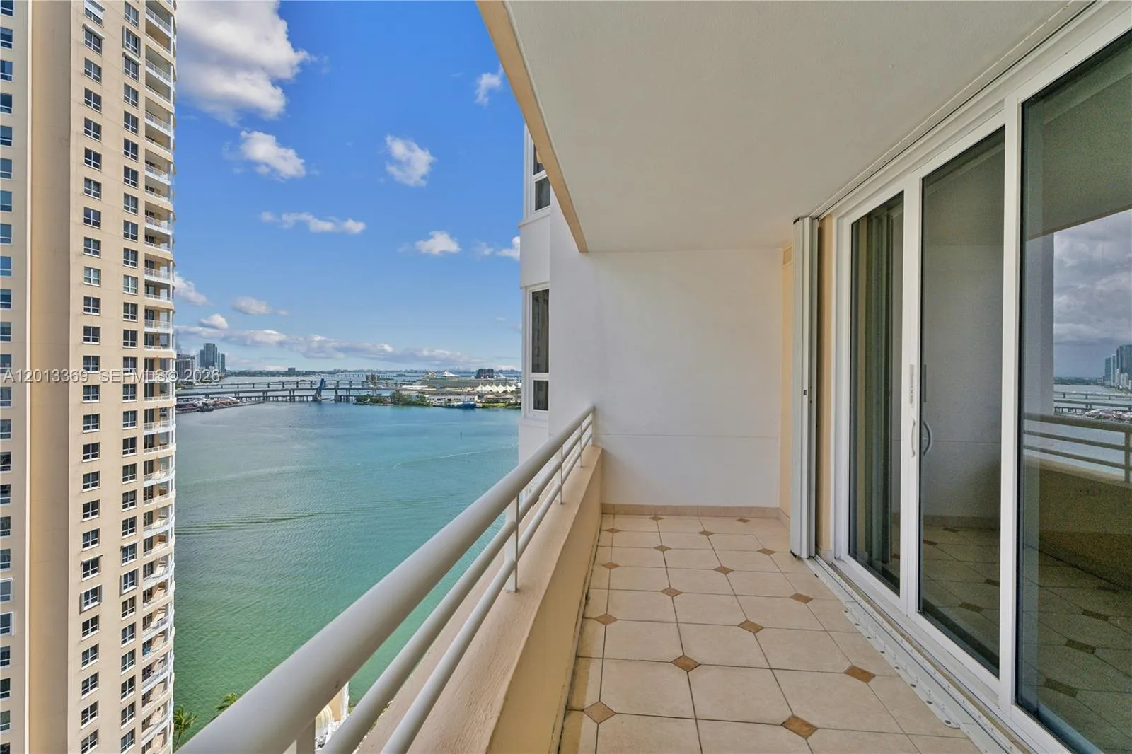 808 Brickell Key Dr # 2207, Miami, FL 33131