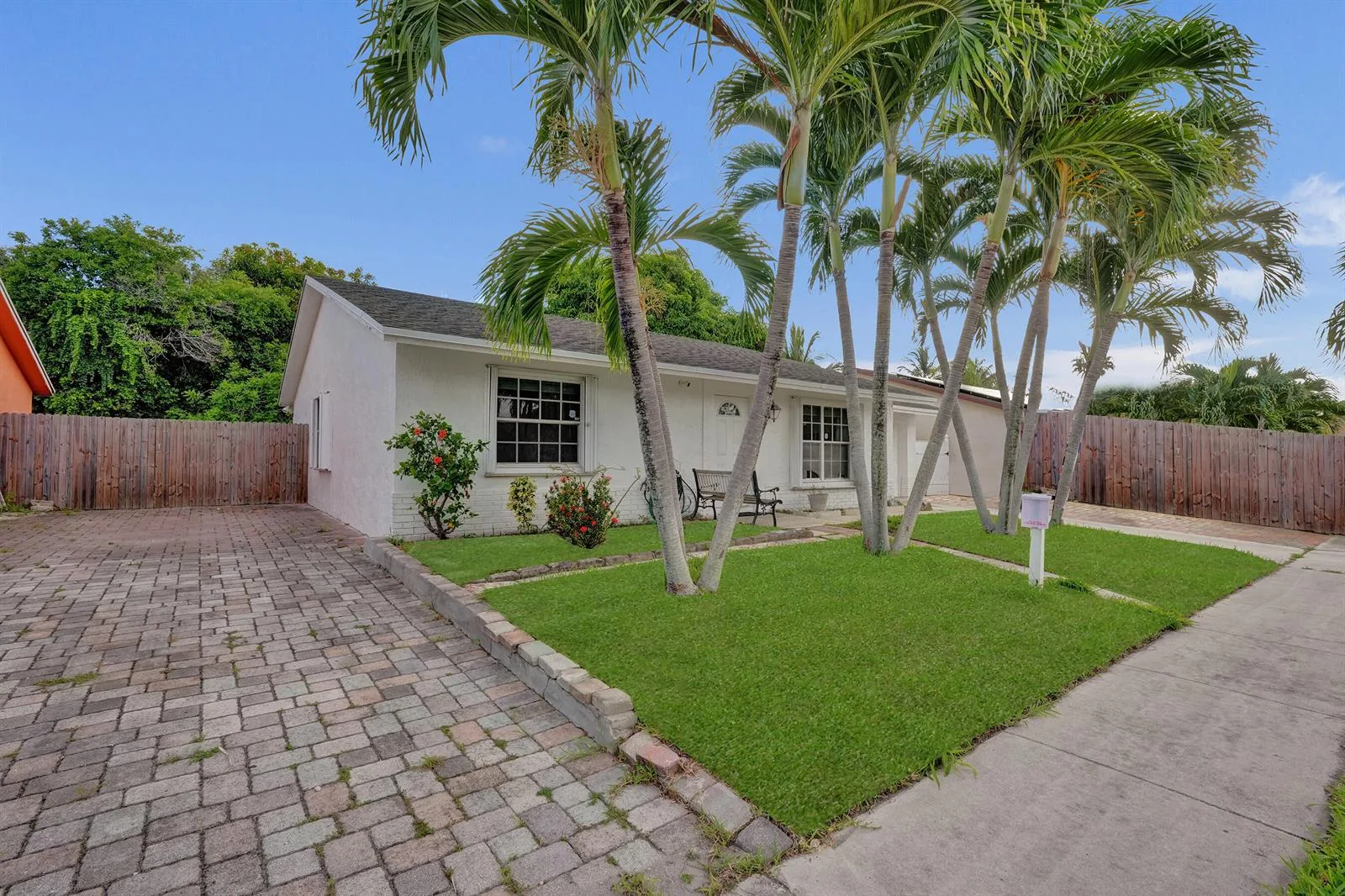 6134 E Wauconda Way E, Lake Worth, FL 33463 photo 3